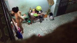 【极品稀缺 ️偷拍邻居】窗户偷拍情侣被操实在忍不住大叫 用被子捂嘴 各种姿势干一遍 操不尽的疯狂 截图7