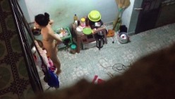 【极品稀缺 ️偷拍邻居】窗户偷拍情侣被操实在忍不住大叫 用被子捂嘴 各种姿势干一遍 操不尽的疯狂 截图8