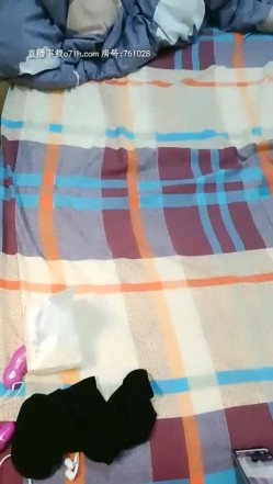 01小柠檬长相清纯甜美萌妹子自慰啪啪，跳蛋玩弄特写后入抽插搞完跳蛋自慰 截图3
