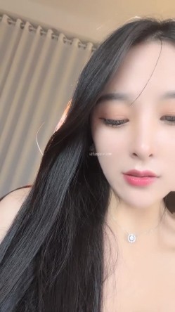 露脸女神！明星气质颜值的温柔女神【上帝是个女孩】土豪高价定制~情趣装道具紫薇猛插粉B好激动 截图3