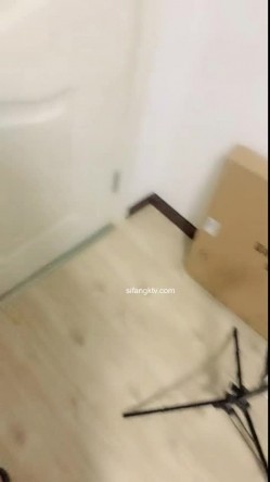【周导的夏天】大哥闲暇喝茶畅聊~随便摸~按摩宿舍双女刺激 截图13