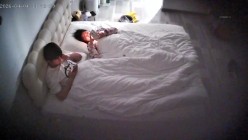酒店偷拍连续3天入住表面乖巧实际反差的可爱女友换各情趣拍照和男友啪啪 截图5