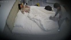 酒店偷拍连续3天入住表面乖巧实际反差的可爱女友换各情趣拍照和男友啪啪 截图11