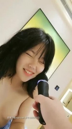 星星放假了萌妹子洗澡刮毛啪啪诱惑，坐在马桶上刮毛胖男69舔逼猛操 截图3