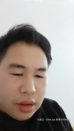 趁前丈母娘不在去她家里把小姨妹给操了姐夫动作粗鲁小姨子有点接受不了还说你真比你姐骚舔一下就出水无套内射 截图7