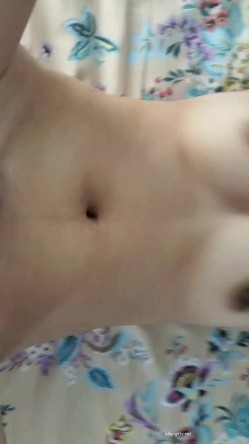 《百度云泄密》分手后被渣男出卖的女生各种大尺度私拍流出 截图9