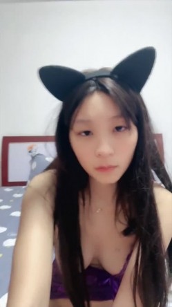 清纯校花下海【温柔又清纯】黑丝 美腿 自慰 截图15