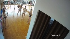 【破解摄像头】舞蹈室小姐姐各种舞蹈练功换衣服 截图7