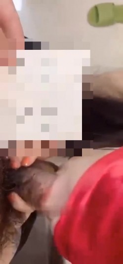 【最美瑜伽嫂子】正式成为大神的专属母狗，狗链栓着给口 截图11
