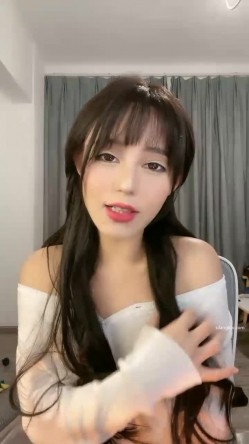 女神降临，明星气质顶级身材，人气大美人【小福贵儿】罕见大尺度，裸艳舞诱惑、道具紫薇、无套啪啪，高潮脸爽死人 截图4