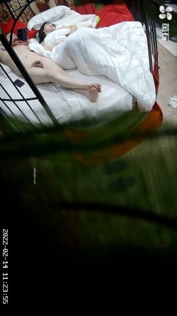 【萤石云酒店 ️极品流出】情人节快乐特辑 ️颜射内射捆绑震动棒 男女激情四射 捆绑 SM 指交 口交 高清1080P版 截图7
