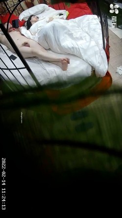 【萤石云酒店 ️极品流出】情人节快乐特辑 ️颜射内射捆绑震动棒 男女激情四射 捆绑 SM 指交 口交 高清1080P版 截图8