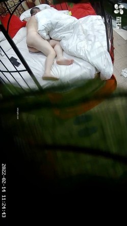 【萤石云酒店 ️极品流出】情人节快乐特辑 ️颜射内射捆绑震动棒 男女激情四射 捆绑 SM 指交 口交 高清1080P版 截图10