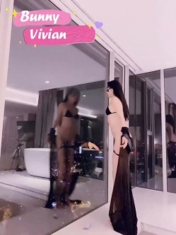 【极品反差婊】推特女神爱丝袜Vivian姐【精品合集】口交 爆操 颜射 截图7