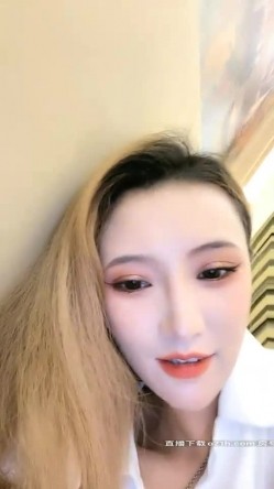人间水蜜桃高颜值妖艳妹子自慰诱惑，性感大屁股上位套弄假吊足交骑乘 截图7