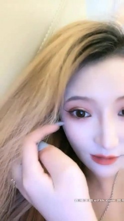 人间水蜜桃高颜值妖艳妹子自慰诱惑，性感大屁股上位套弄假吊足交骑乘 截图13