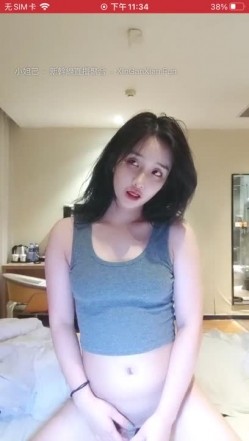 极品高颜冷艳御姐，反差小妈感女主播「金刚护撸娃」「小奶猫」密码房激情淫语撩骚，和姐妹下海大秀，互舔互口 截图3