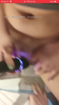 极品高颜冷艳御姐，反差小妈感女主播「金刚护撸娃」「小奶猫」密码房激情淫语撩骚，和姐妹下海大秀，互舔互口 截图6