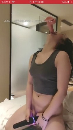 极品高颜冷艳御姐，反差小妈感女主播「金刚护撸娃」「小奶猫」密码房激情淫语撩骚，和姐妹下海大秀，互舔互口 截图7