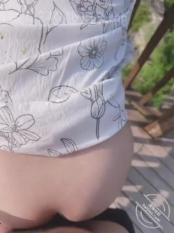 原创海角大神【妹妹的第一次给了我】付费钻石贴！各种野战，妹妹和男友开视频 截图11