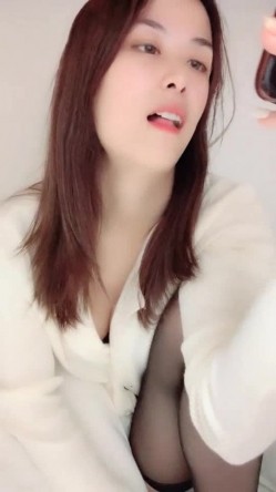 校花女神终于掰逼特写！【多肉葡萄】潺潺的水声~我要舔~！~ 截图5