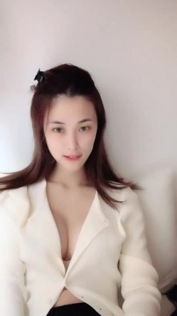校花女神终于掰逼特写！【多肉葡萄】潺潺的水声~我要舔~！~ 截图7