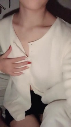 校花女神终于掰逼特写！【多肉葡萄】潺潺的水声~我要舔~！~ 截图15