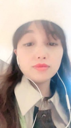 乡村美少妇，【甜甜小少妇】，户外顶着大太阳，开车找找刺激，逼里塞跳蛋，淫水一直往外冒泡，需要几个男人来好好满足 截图14