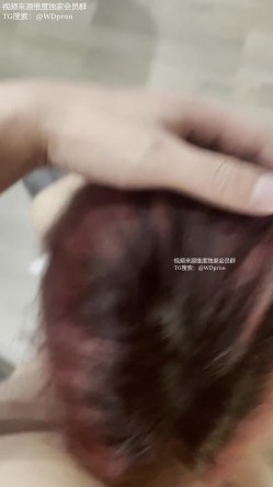 杭州炮哥真实约炮日记《红发女大学生》《约啪咖啡主理人》本地中专极品黑丝制服反差女，妹子有点骚 截图15