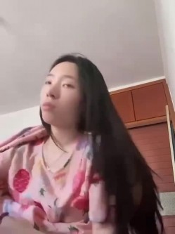 高端泄密流出视图 ️高冷白领姐姐王琪自拍酒店变身母狗被领导草 截图1