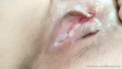 国产清纯美足M小母狗「BlackCatluna」OF露脸私拍 反差婊欲求不满自慰足交性爱多人啪啪 截图5