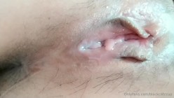 国产清纯美足M小母狗「BlackCatluna」OF露脸私拍 反差婊欲求不满自慰足交性爱多人啪啪 截图13