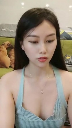极品高颜冷艳御姐，反差小妈感女主播「金刚护撸娃」「小奶猫」密码房激情淫语撩骚，和姐妹下海大秀，互舔互口 截图2