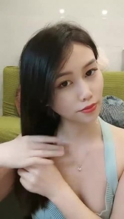 极品高颜冷艳御姐，反差小妈感女主播「金刚护撸娃」「小奶猫」密码房激情淫语撩骚，和姐妹下海大秀，互舔互口 截图12