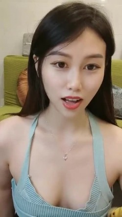 极品高颜冷艳御姐，反差小妈感女主播「金刚护撸娃」「小奶猫」密码房激情淫语撩骚，和姐妹下海大秀，互舔互口 截图16
