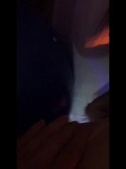 腰细屁股大的健身俱乐部魔鬼身材美女学员下班后酒店试试强壮教练的大鸡鸡,爽的淫叫：好棒,好痒啊!自拍流出! 截图13