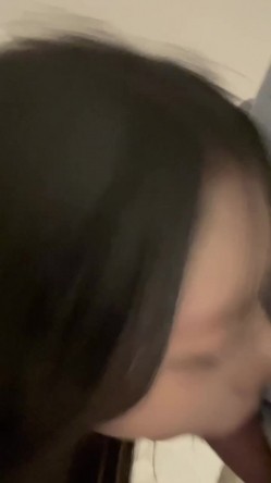 顶级BJ下海-卧蚕小网红【soeun】福利私拍，约啪自慰反差舔食吸茎深喉艹穴抽插相当火爆 截图14