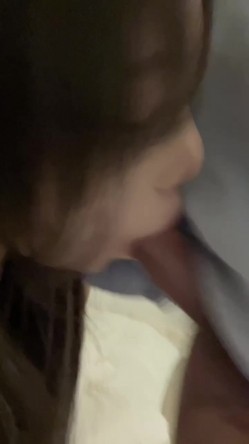 顶级BJ下海-卧蚕小网红【soeun】福利私拍，约啪自慰反差舔食吸茎深喉艹穴抽插相当火爆 截图15