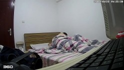 【360摄像头】偷拍少妇卖淫三年接待嫖客全记录，短发少妇，很敬业，客人一个接一个 截图6