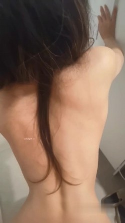 高颜值顶级身材美女模特，私下是土豪的肉便器，露脸3P，调教啪啪，露出车震 截图4