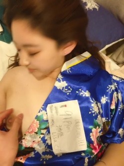 91大佬池鱼啪啪调教网红小景甜由于文件过大分三部第一部 截图13