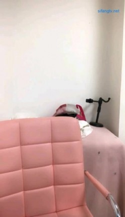 高颜值校花女神 很像明星邓家佳 跳蛋，露奶，4个小时直播收费秀 截图11