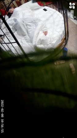 【萤石云酒店】颜射吞精拍照留念18V,拍照留念记录美好性福瞬间统统都有，美女少妇舔鸡巴的时候摇头晃脑 截图5