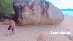 换妻大神，【爱玩夫妻】，包头人妻户外性爱，海边沙滩野战，人妻需要这种刺激才能高潮 截图9