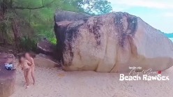 换妻大神，【爱玩夫妻】，包头人妻户外性爱，海边沙滩野战，人妻需要这种刺激才能高潮 截图15