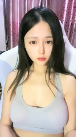 极品绿播女神下海~【娜美】，天然美乳~特写掰穴~挑逗诱惑，迷人的小洞洞张开了 截图11