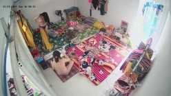 10月最新流出【破解摄像头】 ️监控下的女生宿舍日常洗澡换衣服 截图11