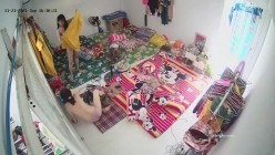 10月最新流出【破解摄像头】 ️监控下的女生宿舍日常洗澡换衣服 截图12