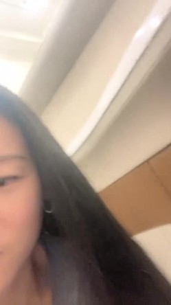 千里送逼，坐上高铁去约炮，【妖娆小宝贝】，美腿御姐，高铁厕所自慰，奥迪车震 截图2