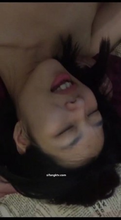 年轻小情侣大尺度私密流出生活照XXOO真刺激 截图1